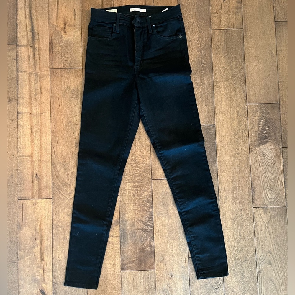 Levi’s High Rise Skinny Jeans